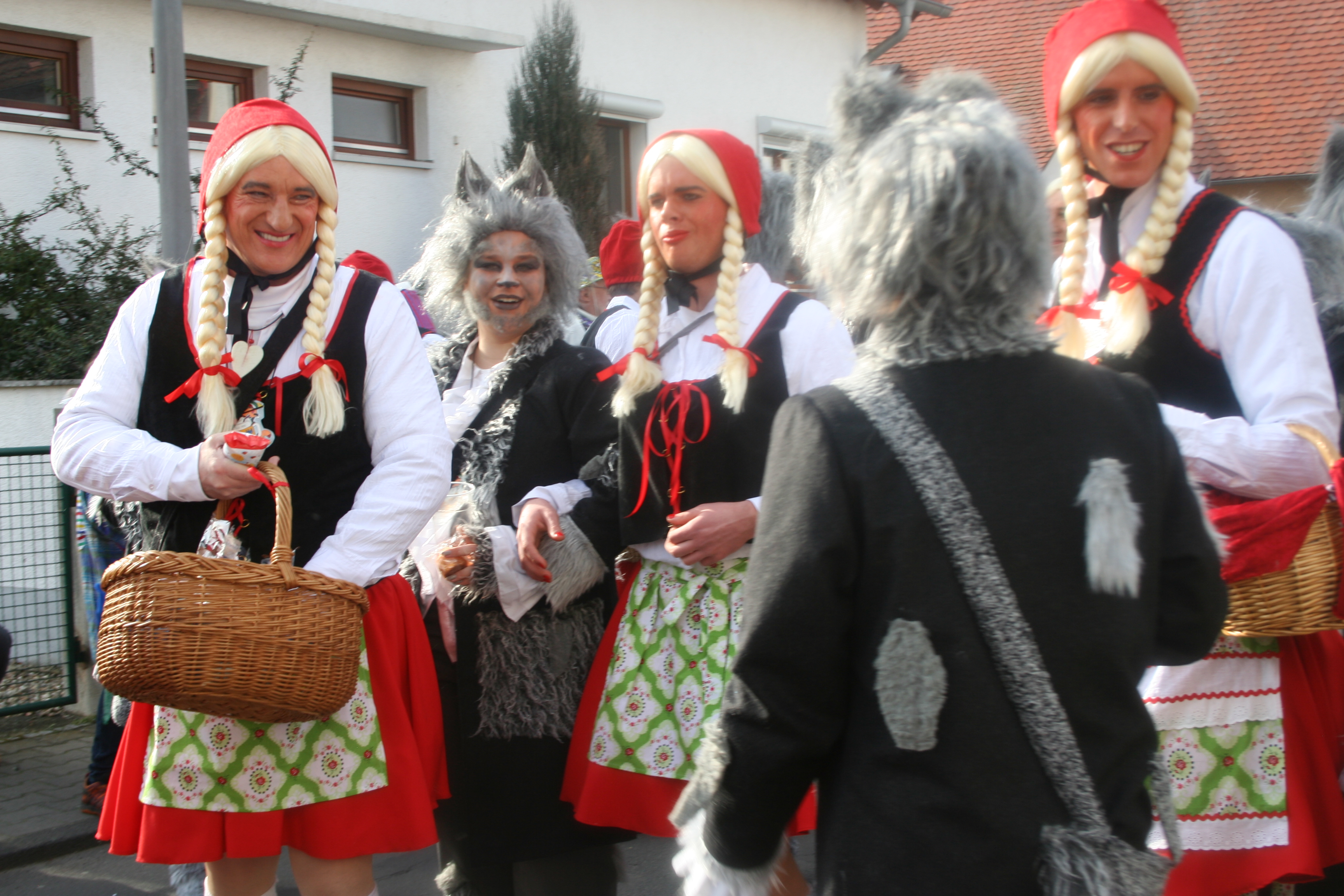 little red riding hood cross dresser costumes karneval dieburg 2014