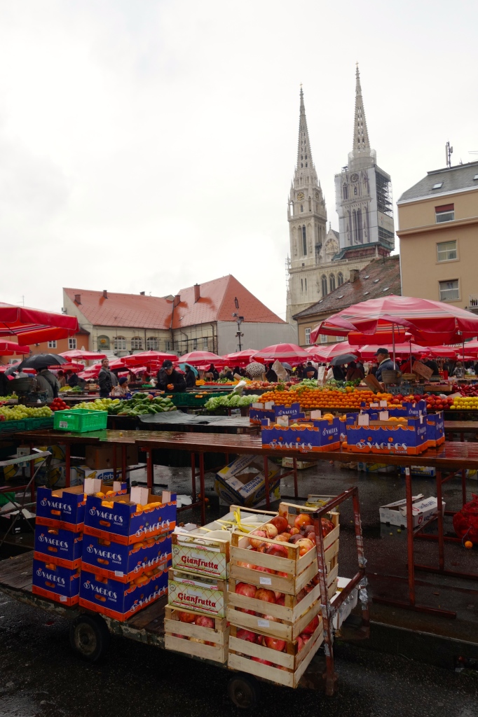 Farmer's Market, Cathedral in background