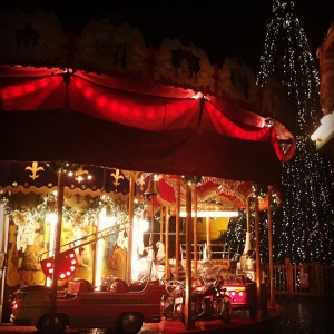carousel xmas merry-go-round christmas tree