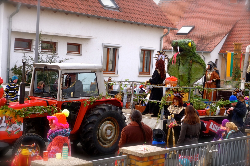 karneval dieburg fasching cobra float