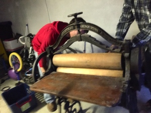 antique linen roller